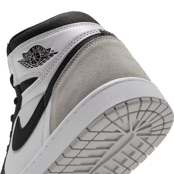 Air Jordan 1 Retro High OG 'Stage Haze', size 6.5Y - Picture 10 of 10